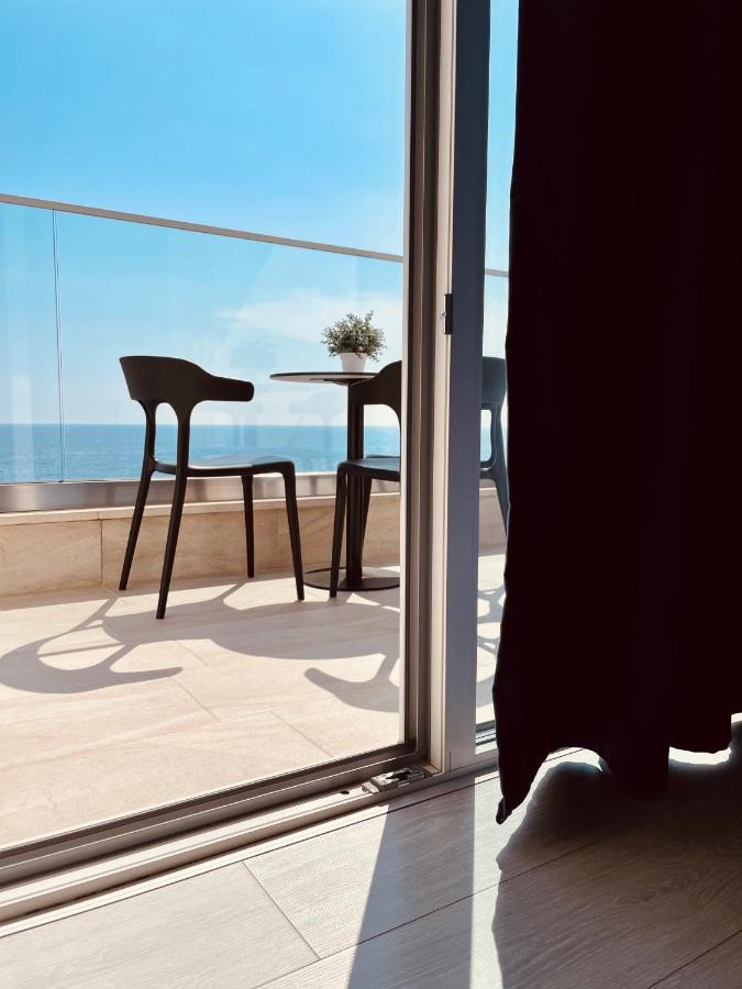 Ionian Terrace Bed & Breakfast Himare Bagian luar foto