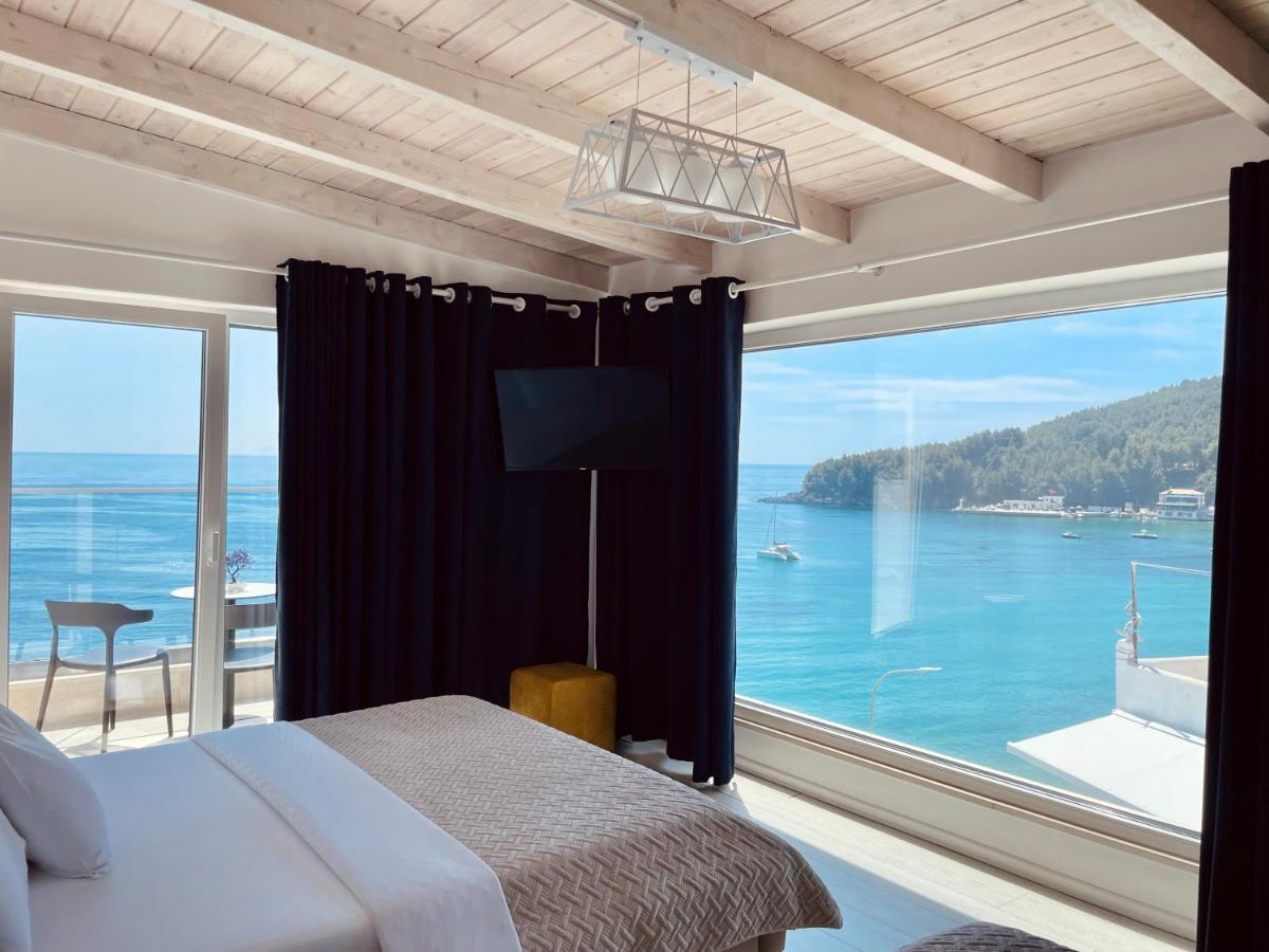 Ionian Terrace Bed & Breakfast Himare Bagian luar foto