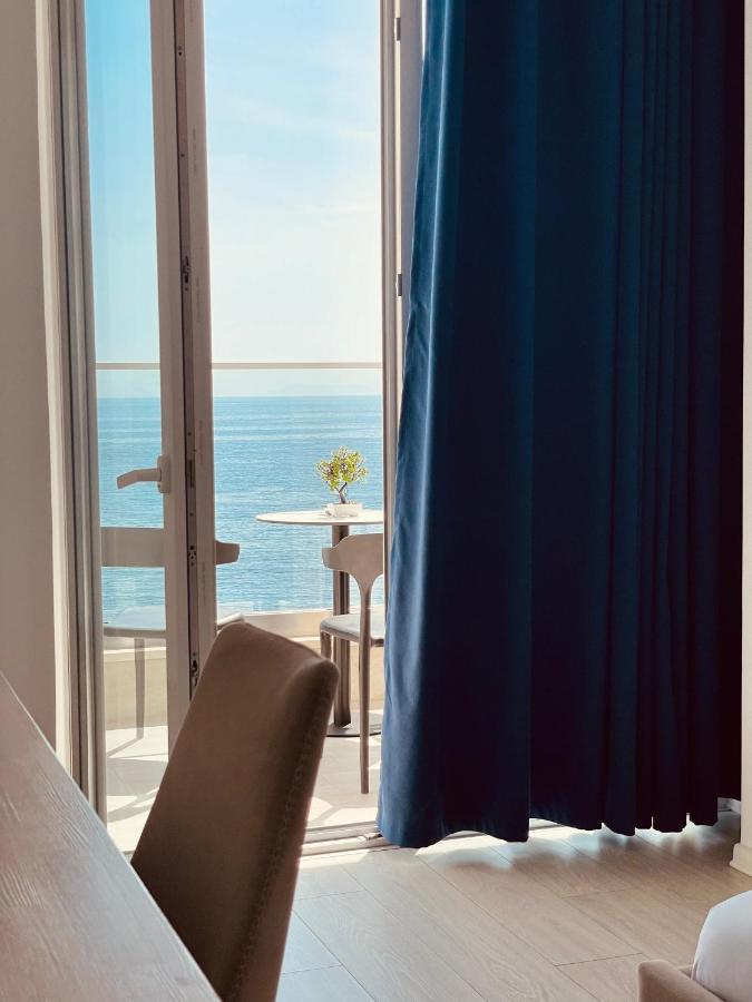 Ionian Terrace Bed & Breakfast Himare Bagian luar foto