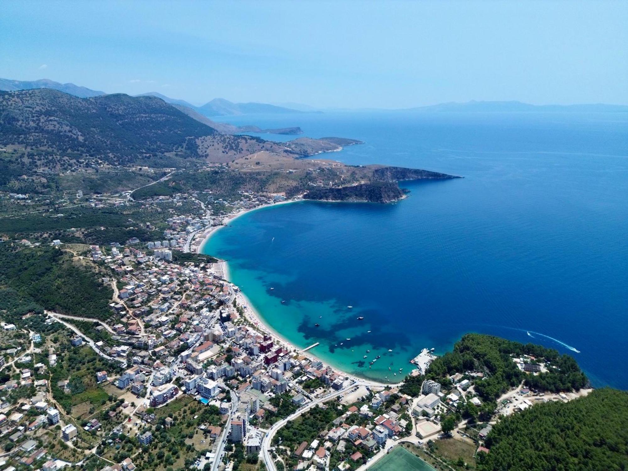 Ionian Terrace Bed & Breakfast Himare Bagian luar foto