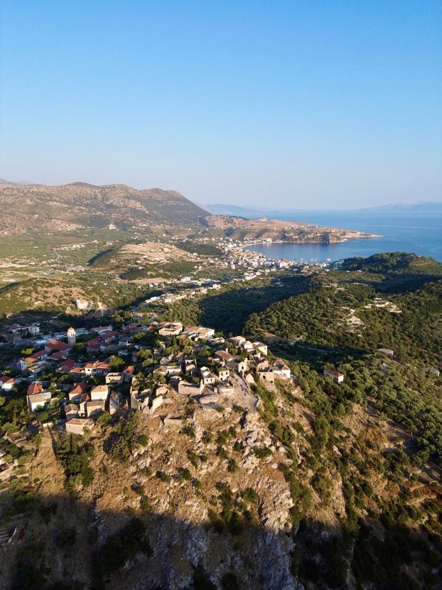 Ionian Terrace Bed & Breakfast Himare Bagian luar foto